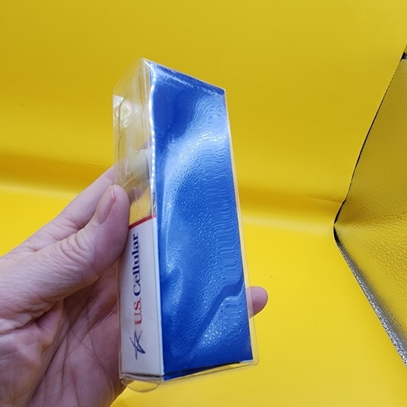 New- OKC Thunder Earbuds In Ear Headphones Promo US Cellular Oklahoma City NBA - Picture 4 of 5